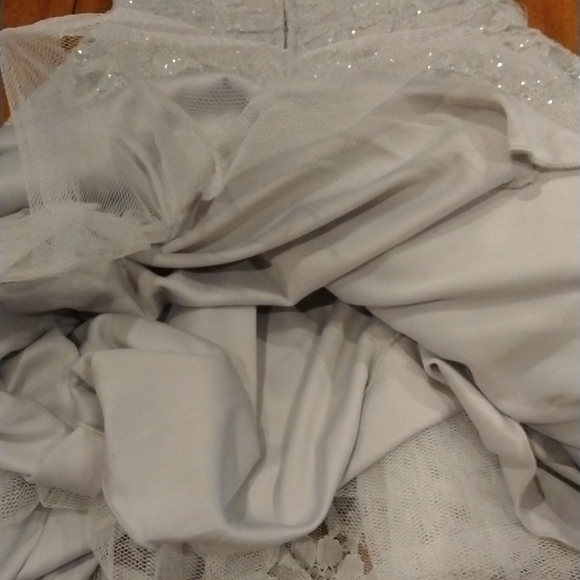 𝅺LACEY dress size 0. Nice for prom - Picture 6 of 8